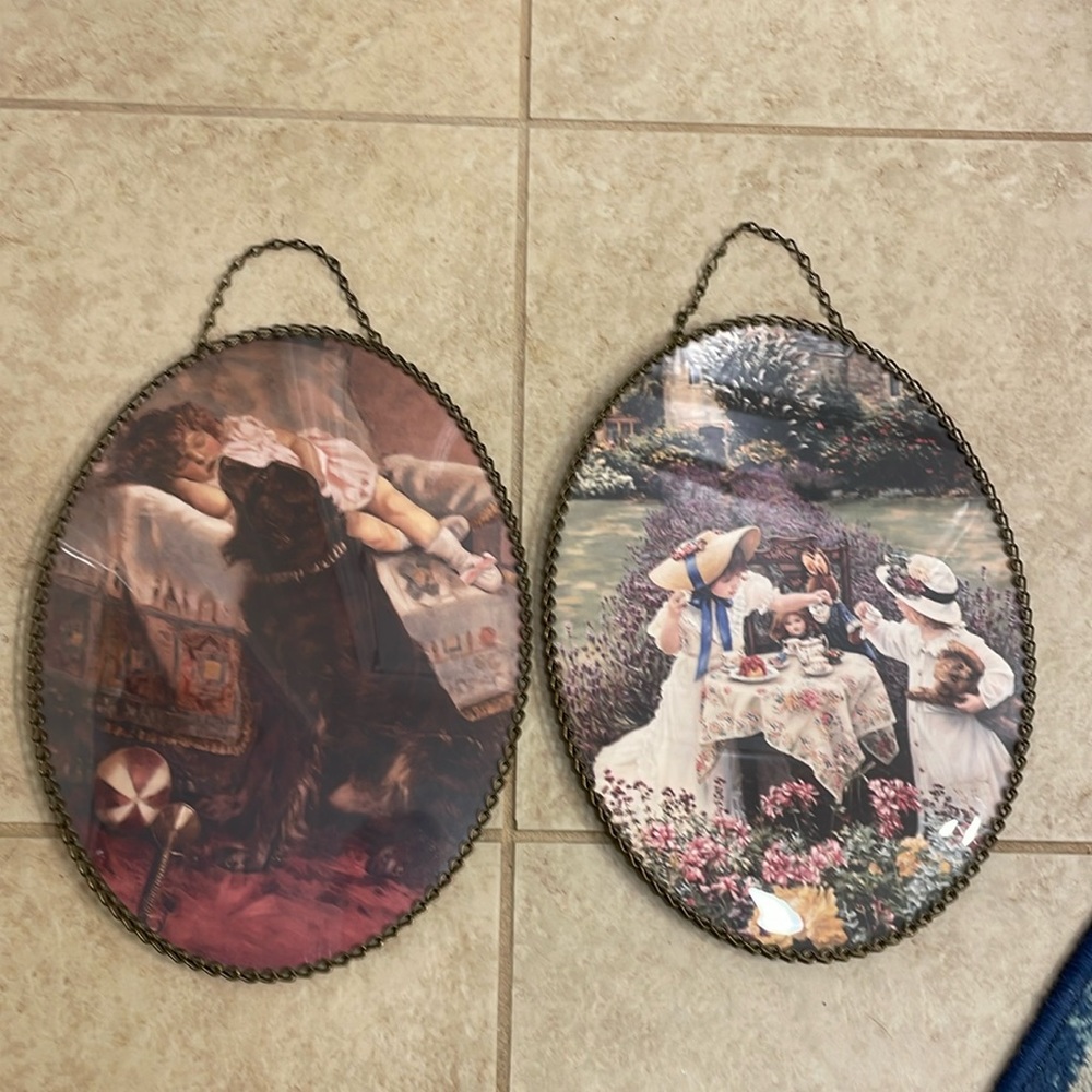 Pair of wall plaques  11” x 8”
